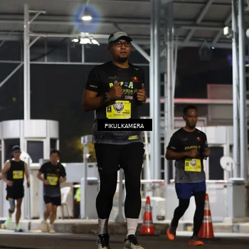 Runner Photo 7081875