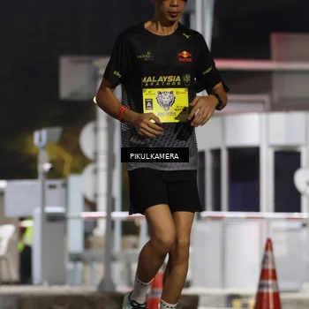 Runner Photo 7081909