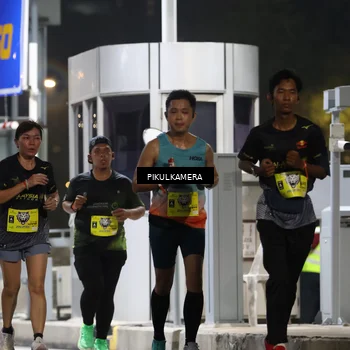 Runner Photo 7081911