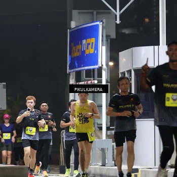 Runner Photo 7081937