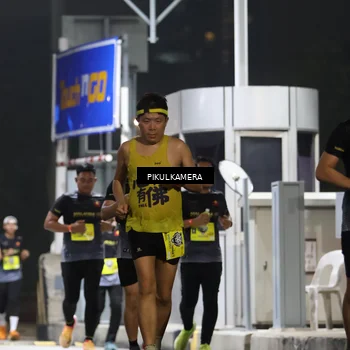 Runner Photo 7081941