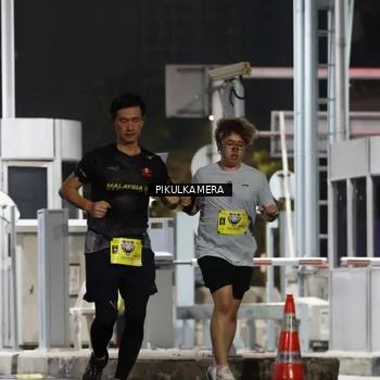 Runner Photo 7081986