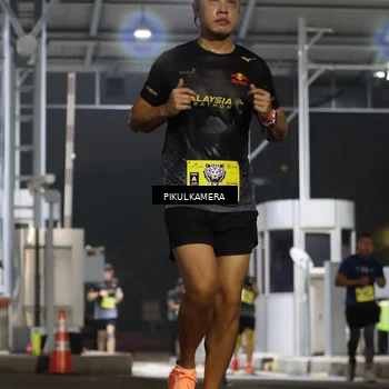 Runner Photo 7081994