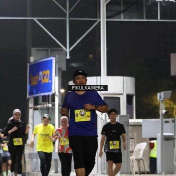 Runner Photo 7082031