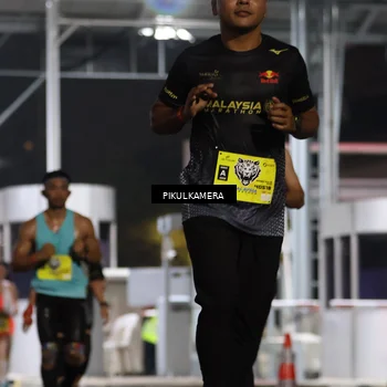 Runner Photo 7082058
