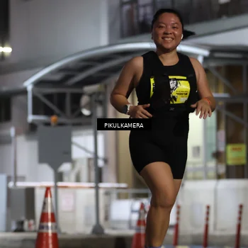 Runner Photo 7082100