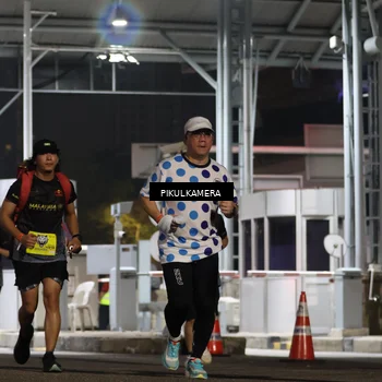Runner Photo 7082178