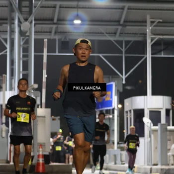 Runner Photo 7082190