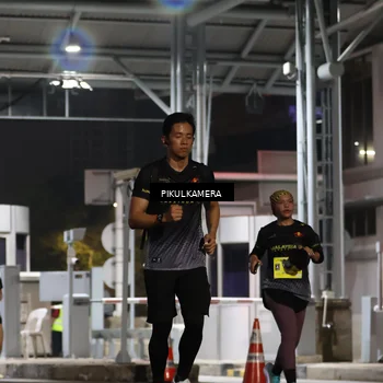 Runner Photo 7082204