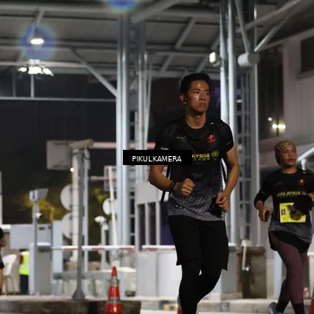 Runner Photo 7082206