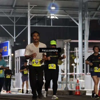 Runner Photo 7082218