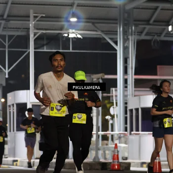 Runner Photo 7082223