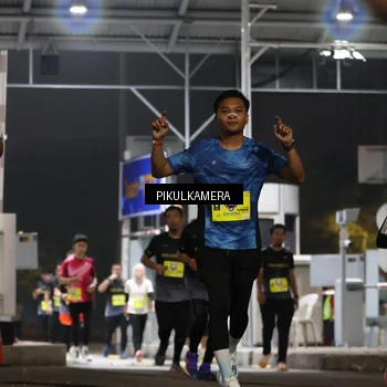 Runner Photo 7082238