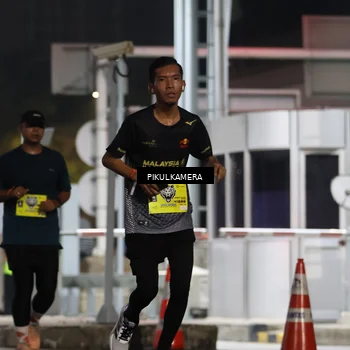 Runner Photo 7082275