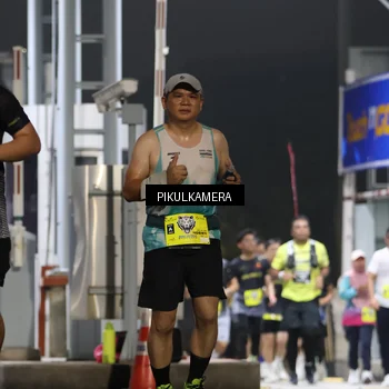 Runner Photo 7082278