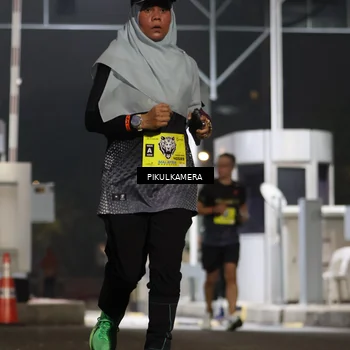 Runner Photo 7082329