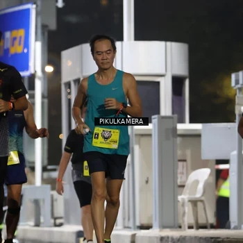 Runner Photo 7082367