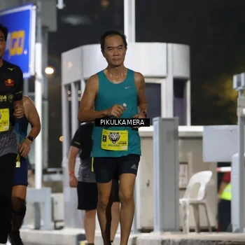 Runner Photo 7082369