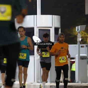 Runner Photo 7082370