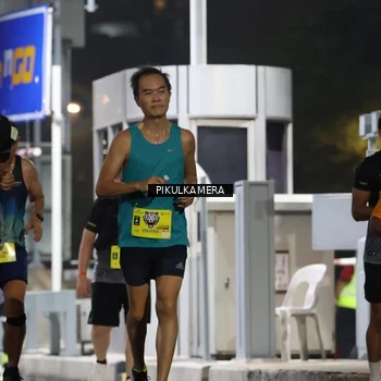 Runner Photo 7082371