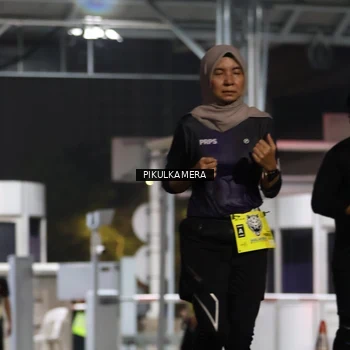 Runner Photo 7082423