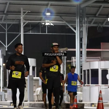 Runner Photo 7082432