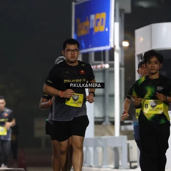 Runner Photo 7082472
