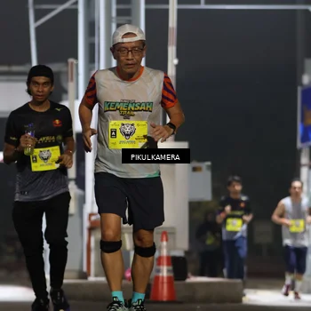 Runner Photo 7082492