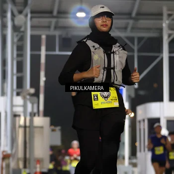 Runner Photo 7082573