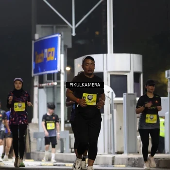 Runner Photo 7082579