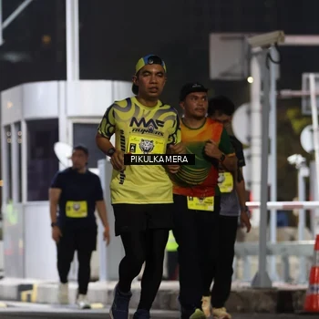 Runner Photo 7082597