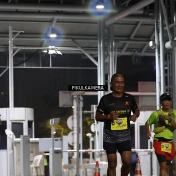 Runner Photo 7082635