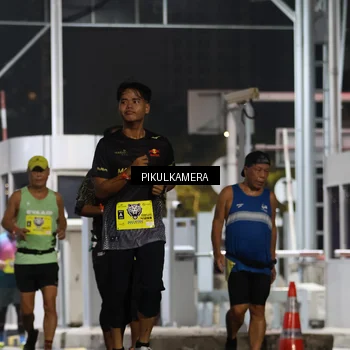 Runner Photo 7082664