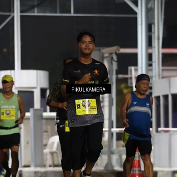 Runner Photo 7082669
