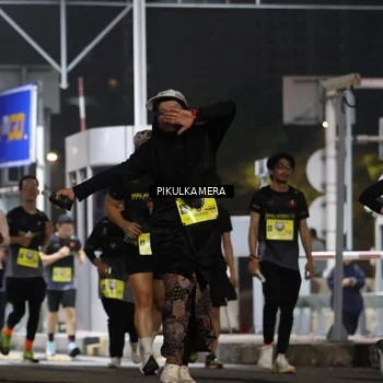 Runner Photo 7082693
