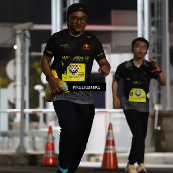 Runner Photo 7082764