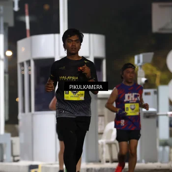 Runner Photo 7082864