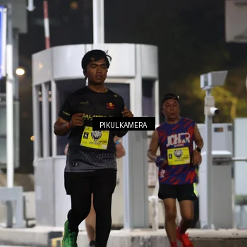 Runner Photo 7082869