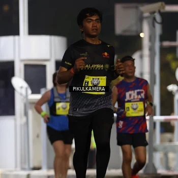 Runner Photo 7082875