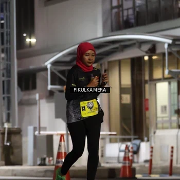 Runner Photo 7083016