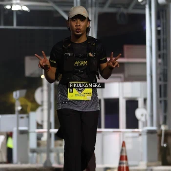 Runner Photo 7083025