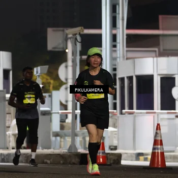 Runner Photo 7083042