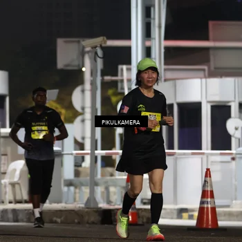 Runner Photo 7083043