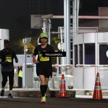 Runner Photo 7083044
