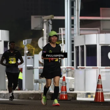 Runner Photo 7083045