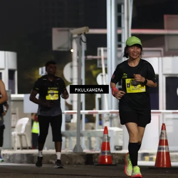 Runner Photo 7083048