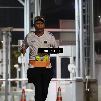 Runner Photo 7083060