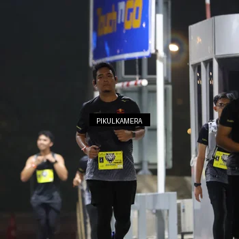 Runner Photo 7083062