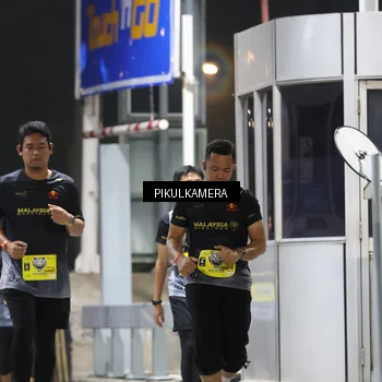Runner Photo 7083064