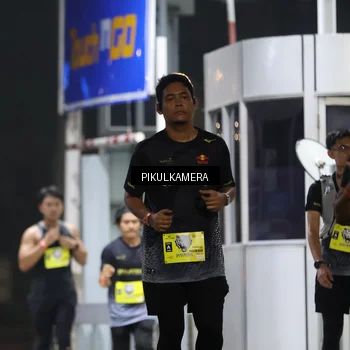 Runner Photo 7083068